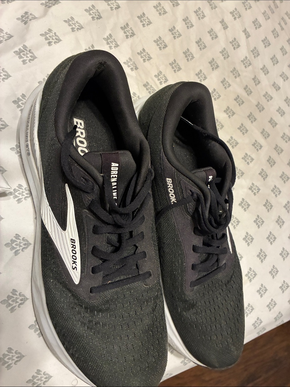 Brooks Black and White Men's Running Shoes